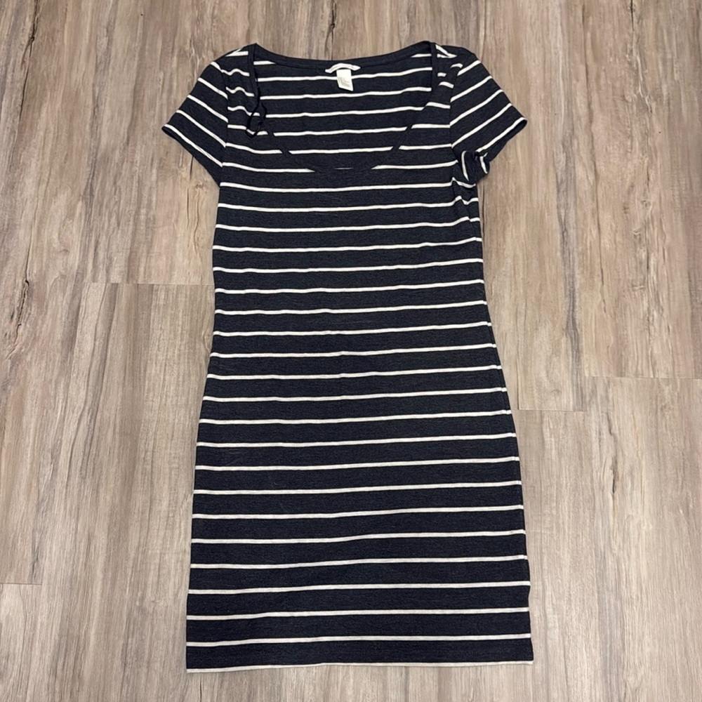 H & M t-shirt dress
